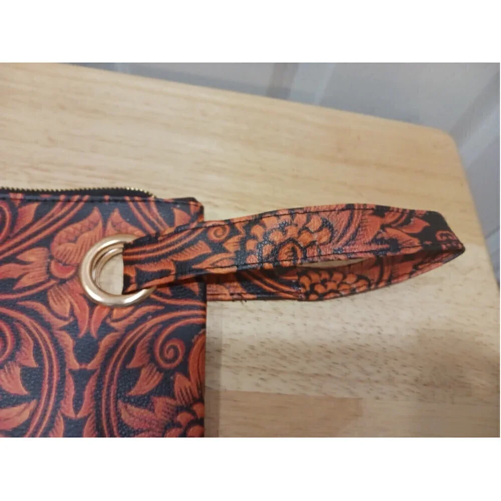 Clutch Bag In Reddish Brown
